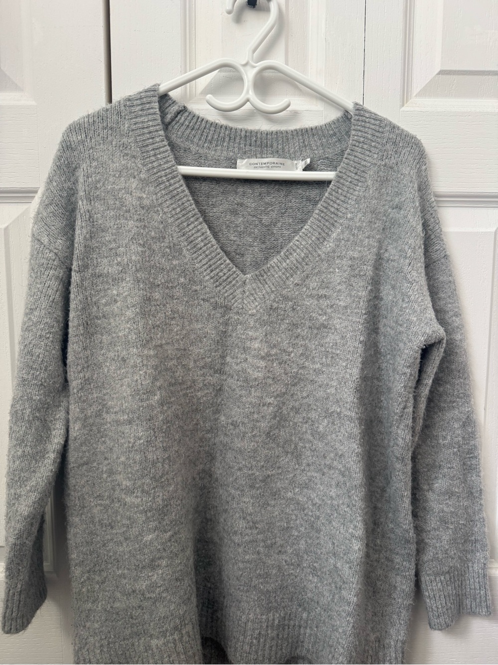 Simons Light Grey V-Neck Women's Sweater